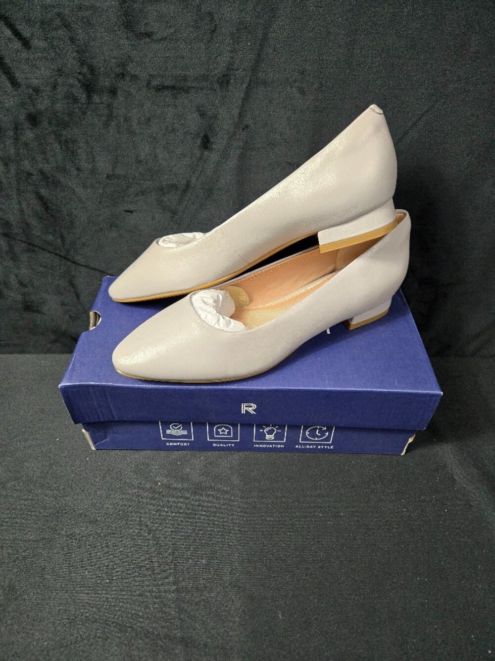 Rockport Tessa Womens Leather Pointed Toe Flats Light Blue Size 6.5M New